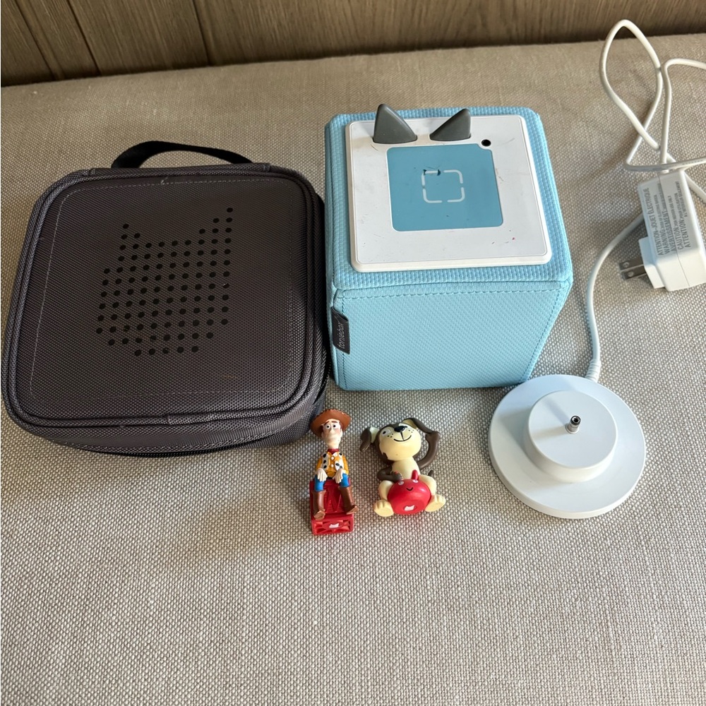 Toniebox Light Blue Starter Set with 2 Tonies